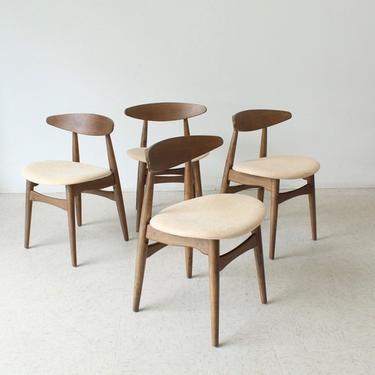 Set of 4 Boomerang Back Dining Chairs with Cream Seats