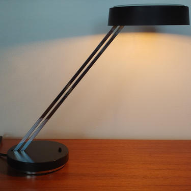 Vintage 1960s Lightolier desk table lamp with articulating chrome arm 