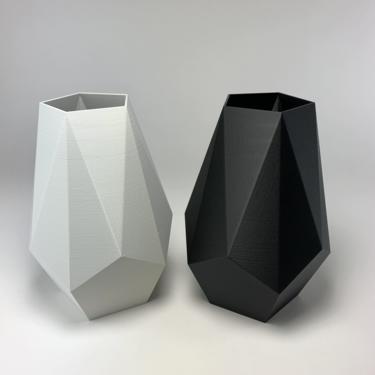 MISHI Faceted Vase (STYLE 01 - Symmetry) - Designed and Crafted by Honey & Ivy Studio in Portland, Oregon 