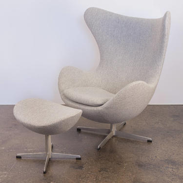 SALE Arne Jacobsen Mod Egg Chair and Ottoman Fritz Hansen 