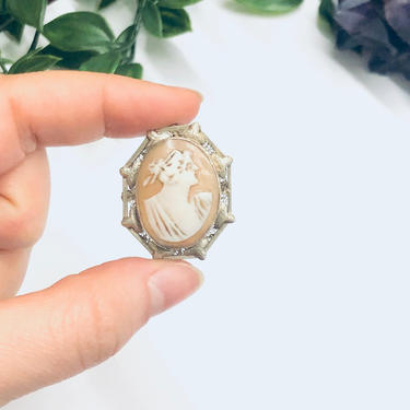 Vintage 14K White Gold Cameo, White Gold Jewelry, Cameo Pendant, Gold Cameo Pendant, 14K White Gold, White Gold Cameo Brooch, Vintage Brooch 