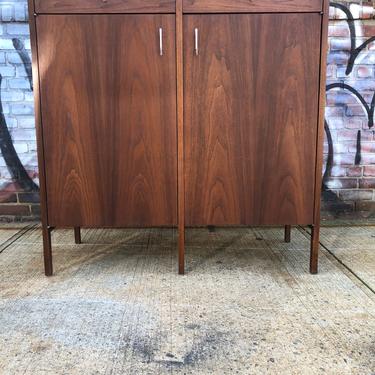 Beautiful Paul Mccobb for Lane rosewood walnut tall cabinet dresser 8 drawer stunning 