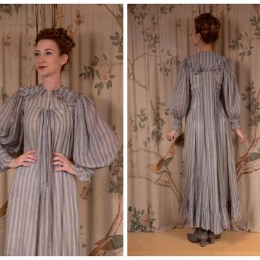 Victorian Wrapper - The Edith Gown - 1890s Authentic Victorian Lightweight Robe with Fitted Internal Bodice and Full Sleeves, As Is 