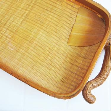 Vintage 60s Woven Bamboo Trap Elephant Head Handles - 1960s Japan Brown Natural Bamboo Tray - Table Tray - Housewarming Gift - Boho Decor 