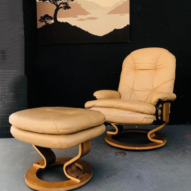 Ekornes Style Leather Recliner and Ottoman