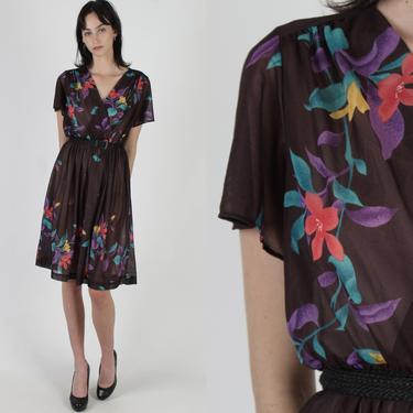 Vintage Floral Wrap Dress / Purple Deep V Neck Flower Dress / 70s Sheer Tropical Print Pleated Skirt / Light Sleeveless Day Party Mini Dress 