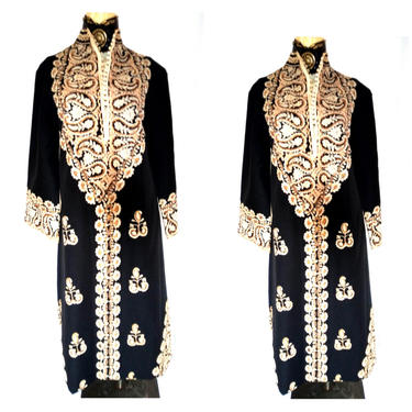 1970's VINTAGE Bohemian CAFTAN black and gold KAFTAN egyptian african tribal print long tunic maxi dress unisex men or women large l 40 