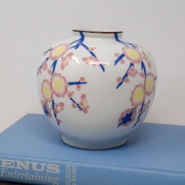Vase Dc Vintage White Vase with Blue, Yellow and Pink | Capitol Vintage Charm ...
