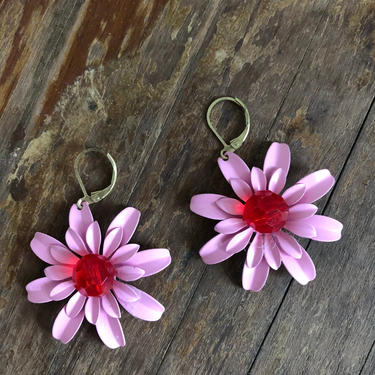 1960s Pink and Red Daisy Earrings 