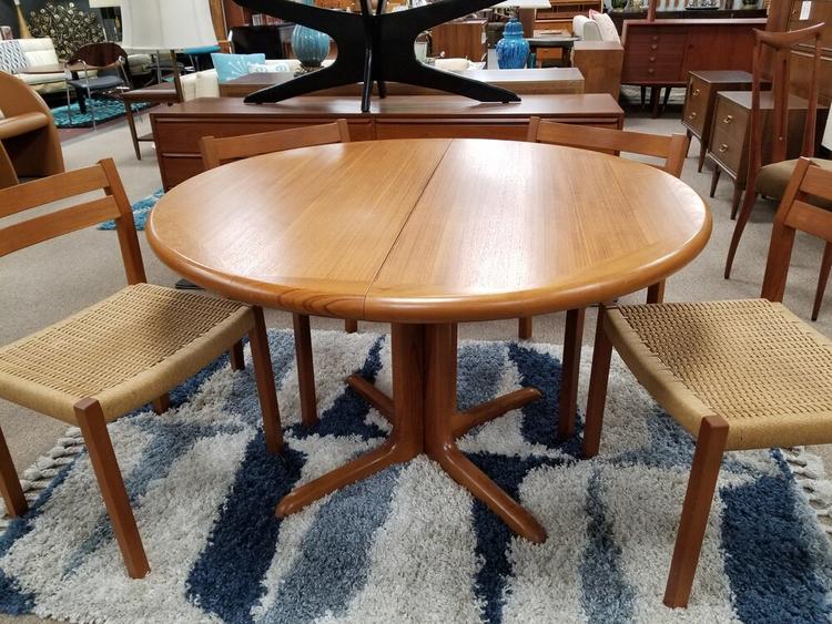Danish Modern teak dining table with 2 leaves