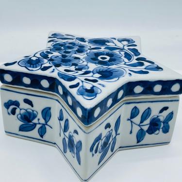 Vintage Blue And White Star Ceramic Box, Trinket Box, Keepsake Box Vintage- Asian 