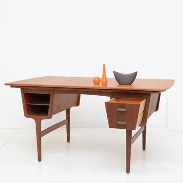 Expanding Teak Partners Desk,  Carl Aage Skov, Munch Møbler, Denmark, c. 1960s