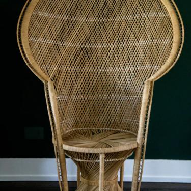 SHIPPING NOT FREE!!! Vintage Wicker Peacock Chair 