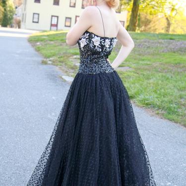 RARE 1950s Style Dress Sequin &amp; Lace Black Cocktail Evening, Couture Design Raised Embroidered Flowers Black Tie Event Size S 