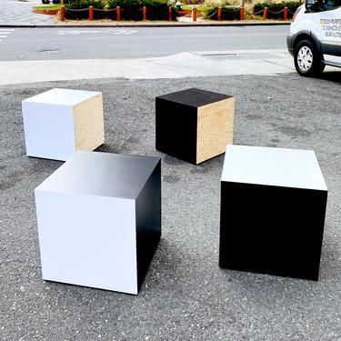 ODD EYE Custom Laminate B&amp;W Cube Table / Chair