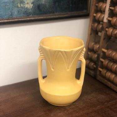 Vintage MCM Retro Art Deco Yellow Matte Planter Pottery Vase Mid Century Modern 