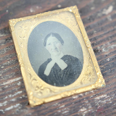 Ambrotype Photograph of an Older Woman with Glasses 