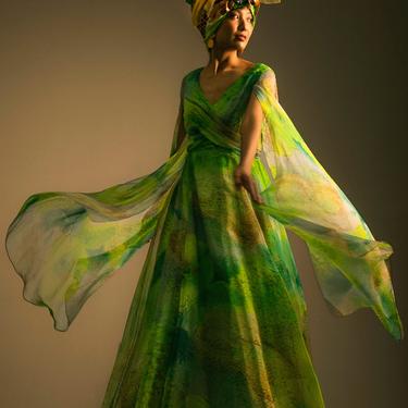 70s Green Floral Miss Elliette / Cape Dress / Flowy Party Dress / Size XS-S 