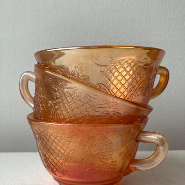 Federal Glass Normandie Tea Cups Bouquet Lattice Design 