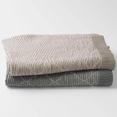 100% Organic Ogee Knitted Throw Blanket