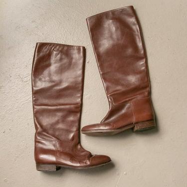1980s Tall Boots Brown Leather Low Heel 8 