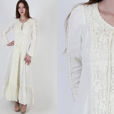 1969 Black Label Gunne Sax Maxi Dress / Crochet Sleeve 70s Prairie Wedding Dress / Vintage 70s Renaissance Fair Bridal Corset Dress 