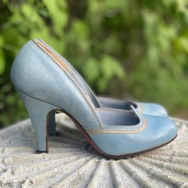 40s size 3-4 pumps shoes / vintage 1940s baby blue pin up high heels SHOES 1940s 50s 