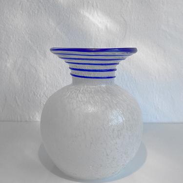 Mottled White Art Glass Vase