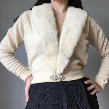 50s MINK collared ivory CASHMERE cardigan |cashmere sweater with RHINESTONE clasp 