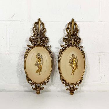 Vintage Dart Plastic Wall Hangings Floral Flowers Gold Set of Two Flower 1970s 70s Syroco Homco Boho Retro Wall Decor Kitsch Kitschy 