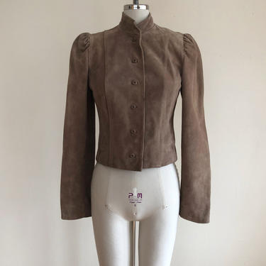 Structured, Cropped, Light Brown Suede Jacket with Puffed Sleeves and Stand Collar - 1980s 