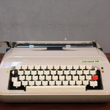 1970s Underwood Typewriter