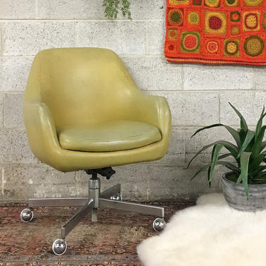 LOCAL PICKUP ONLY -------------- Vintage Vinyl Chair 