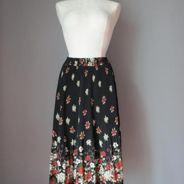 Vintage 1970’s skirt | floral skirt | floral maxi skirt | floral midi skirt | pleated skirt | paisley skirt 