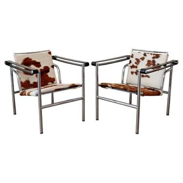 Modern Pair of Pony Hair on Chrome Adjustable Chairs Corbusier Style 1970s 
