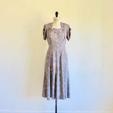 Vintage 1940's Light Gray and Pink Floral Rayon Print Day Dress Ruching Cap Sleeves Rockabilly Swing WW2 Era Key to Youth 29&amp;quot; Waist Small 