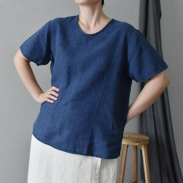 vintage indigo FLAX linen top / blue linen t shirt / S - M 