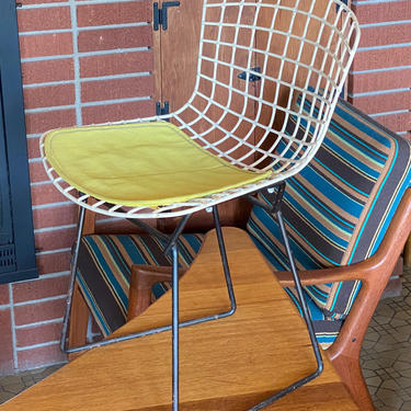 Vintage Knoll Bertoia Childs Chair 