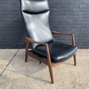 Mid Century High Back Lounge chair
