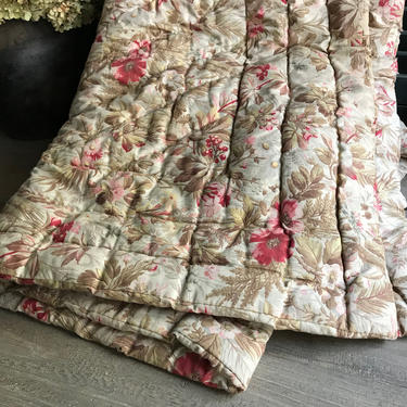 French Floral Boutis Quilt, Handsewn, Small Antique Comforter, Historical French Textiles, Farmhouse Decor 