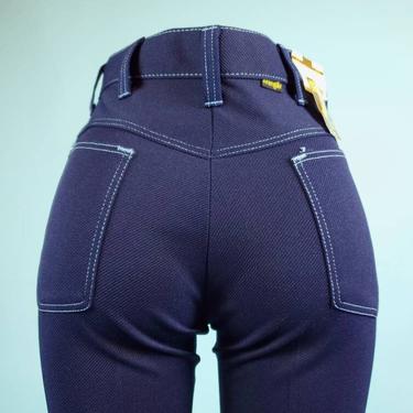 Deadstock vintage Wrangler flare leg double knit polyester jeans. 1970s. (30×34) 