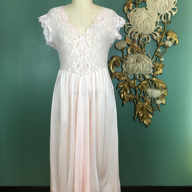 1980s nightgown, pale pink nylon, vintage lingerie, stretch lace, size medium, cinema etoile, cap sleeve, midi length, 80s nightie, 36 38 