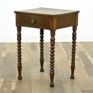American Provincial Spindle Leg End Table 