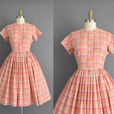 vintage 1950s dress | Adorable Peach Plaid Print Short Sleeve Full Skirt Summer Cotton Dress | Medium | 50s vintage dress 