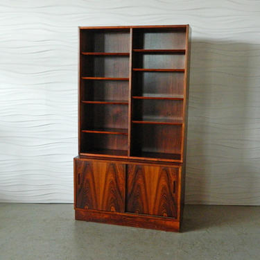 HA-17164 Danish Rosewood Bookcase with Cabinet 