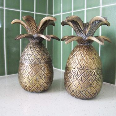 Gold Brass Pineapples Set 2 - Vintage 70s 80s Small Brass Metal Pineapples Figurine - Hollywood Regency Tropical Tiki Decor - 