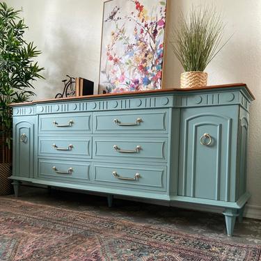 Vintage Italian Provincial Dresser Credenza *Local Pick Up Only 