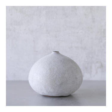 SHIPS NOW- one stoneware droplet vase in crater white by sarapaloma 