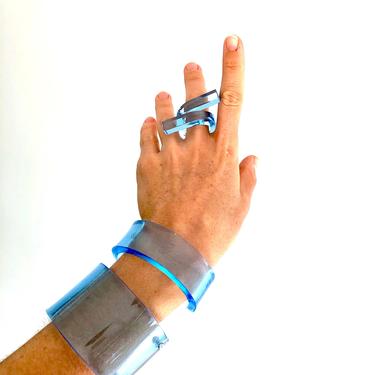 CARLOTTA BLUE CUFF, Blue Acrylic Bracelet, Blue Acrylic Cuff, Blue Cuff, Blue Bracelet, Blue Acrylic Ring, Acrylic Ring, Statement Cuff 