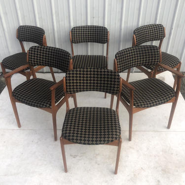 Mid-Century Teak Dining Chairs by Erik Buch- Set of Six 